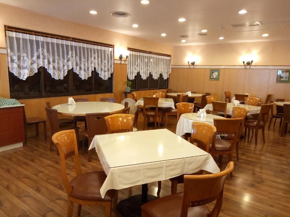 Ardi Hotel 36/45