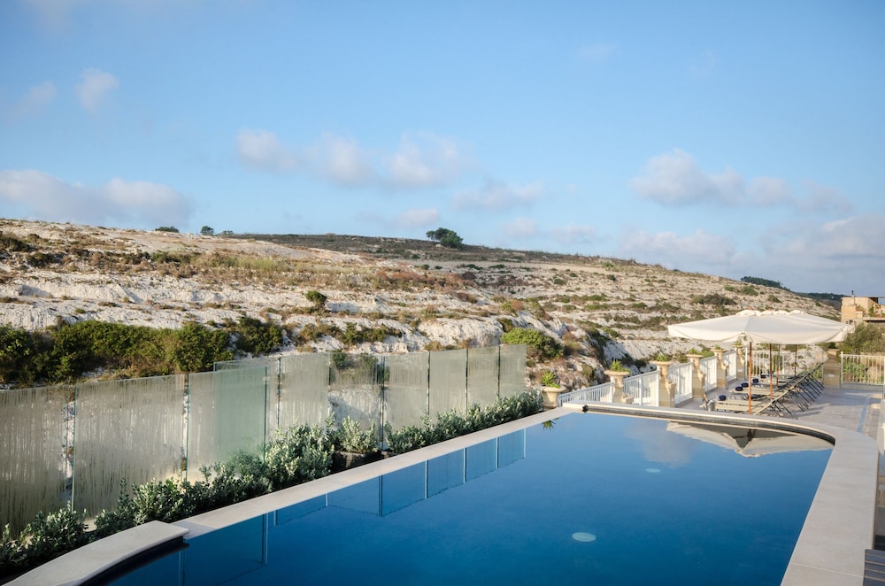 Cesca Boutique Hotel 1/30