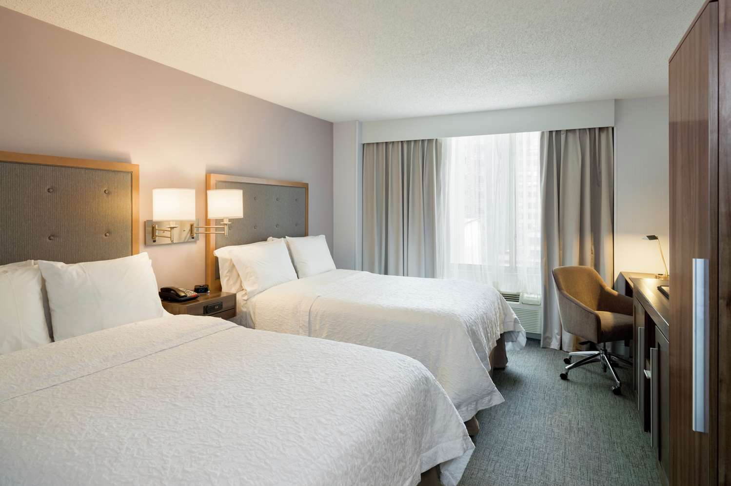 PREMIUM, 2 QUEEN BEDS