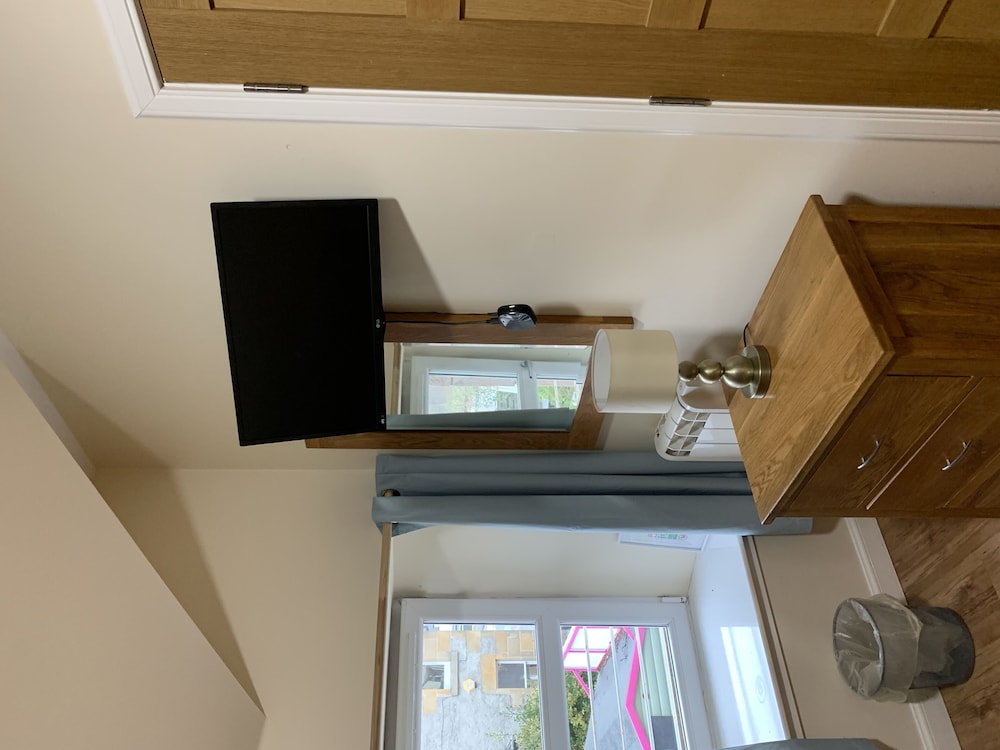 1 Loch Ness Hostel 27/45