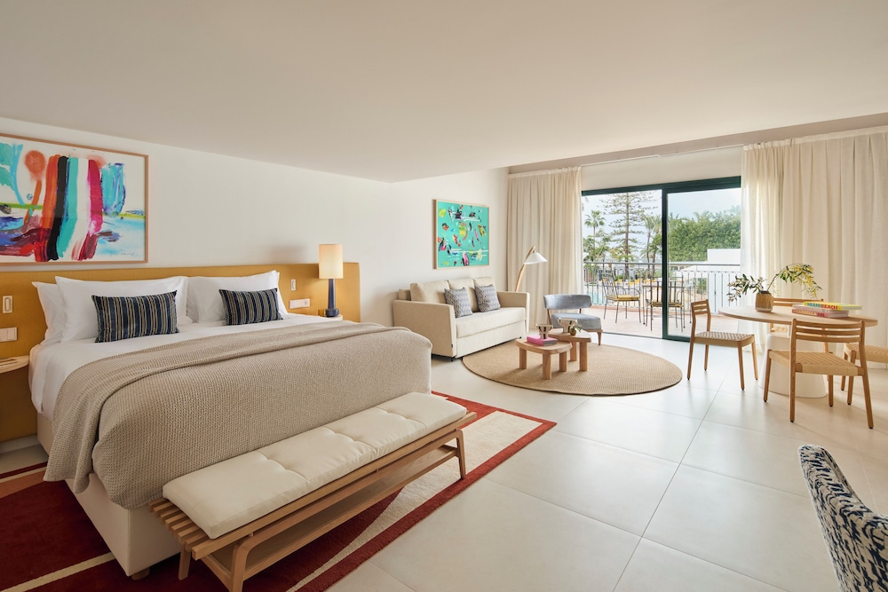 STUDIO, SUITE, KING BED, TERRACE
