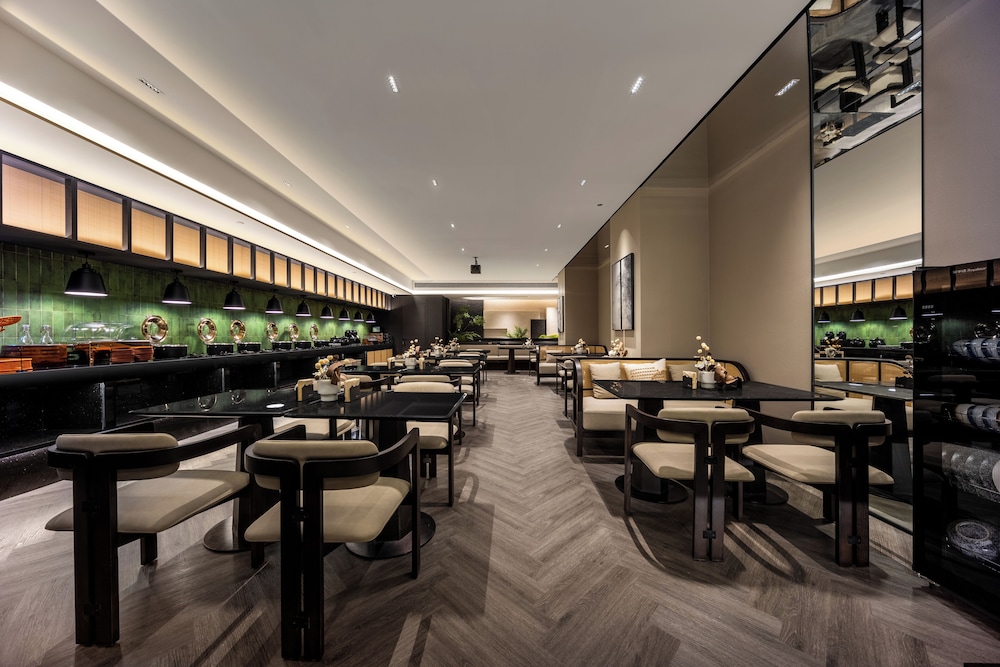 Borrman Hotel (Guangzhou Tianhe Sports Center Linhe West Metro Station) 48/56