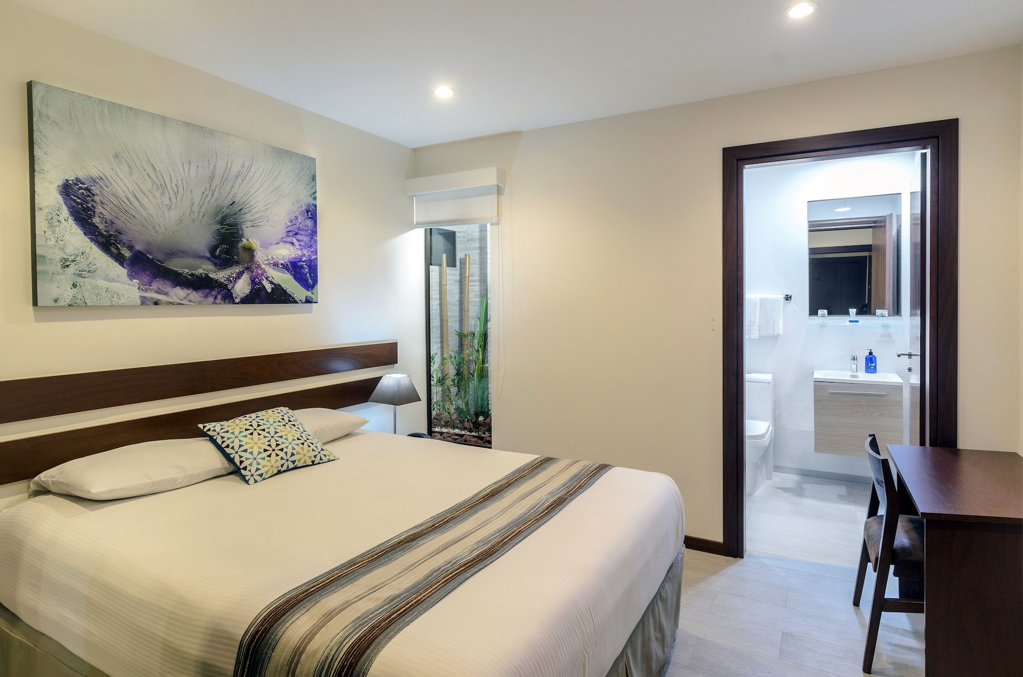 SUPERIOR, 2 DOUBLE BEDS