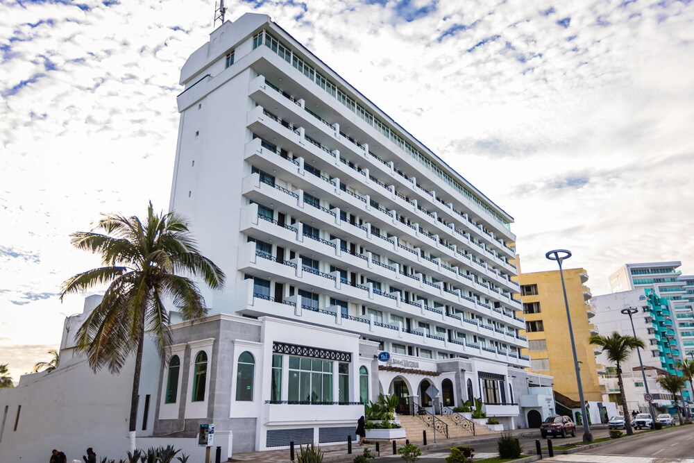 HOTEL HACIENDA MAZATLAN 12/64