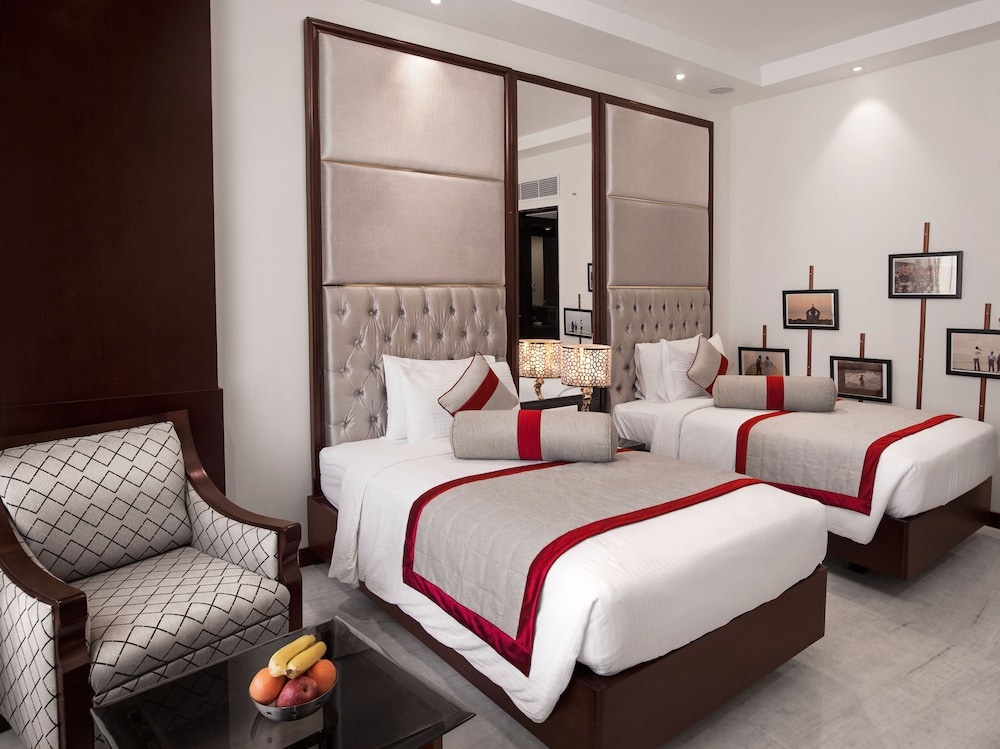 Sunway Manor Hotel 12/45