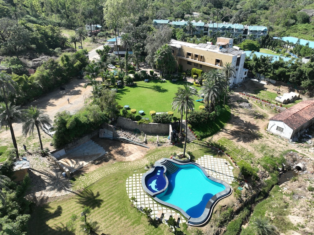 Achal Resort 35/50