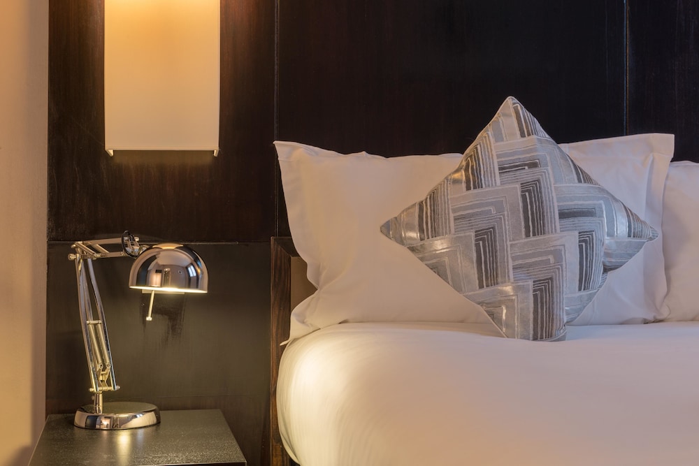 Best Western Premier The Blake Paris Gare Saint Lazare 25/44
