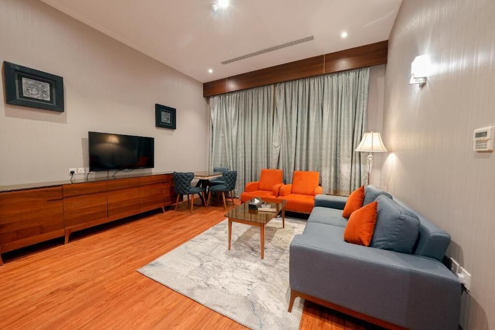 سيلين هوم الملقا(Celine Home Al Malqa) 12/20
