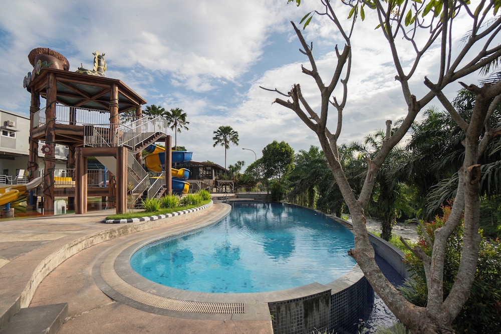 Bess Resort and Waterpark 20/22
