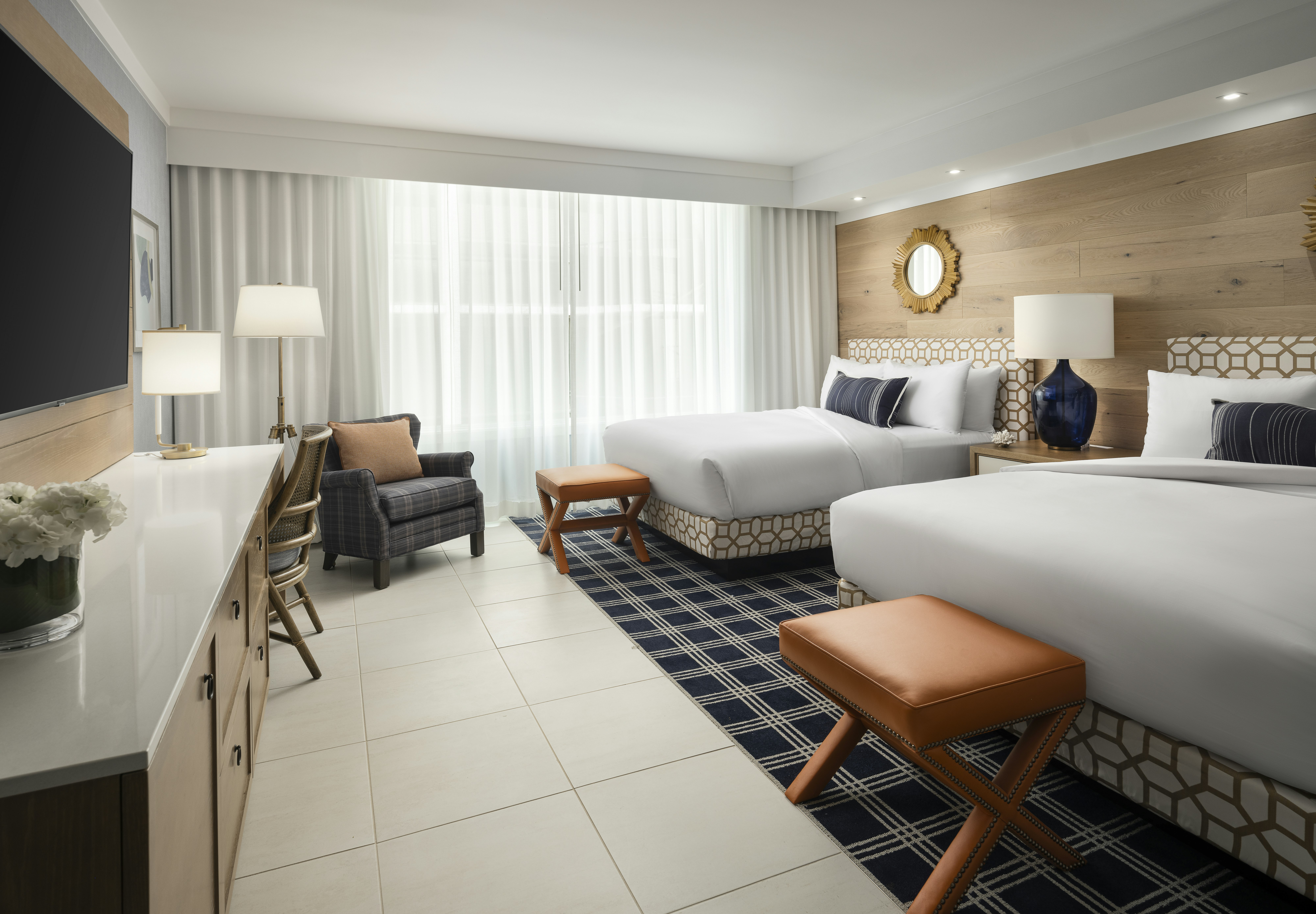 Pool, Cabana, 2 Queen Beds, Accessible
