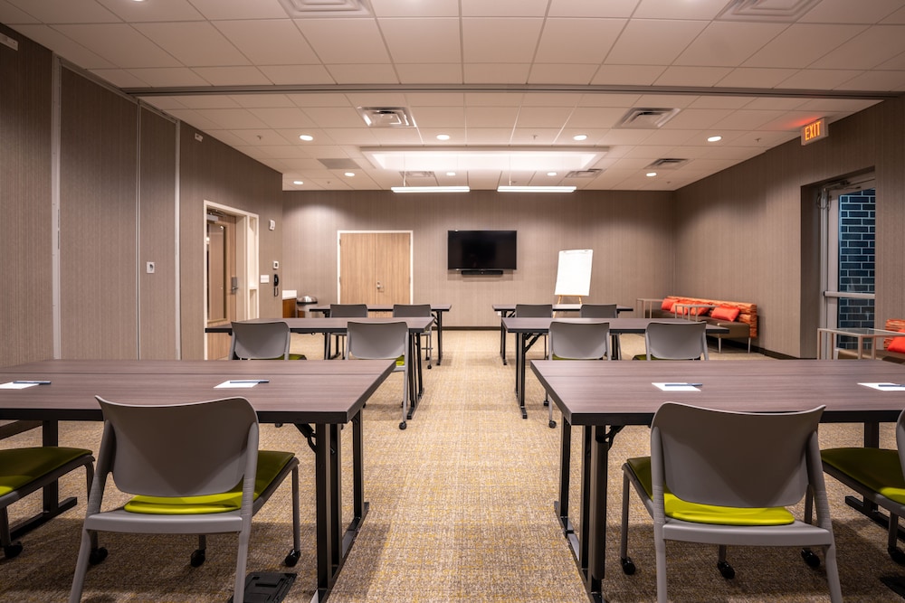 SpringHill Suites by Marriott Kenosha 46/49