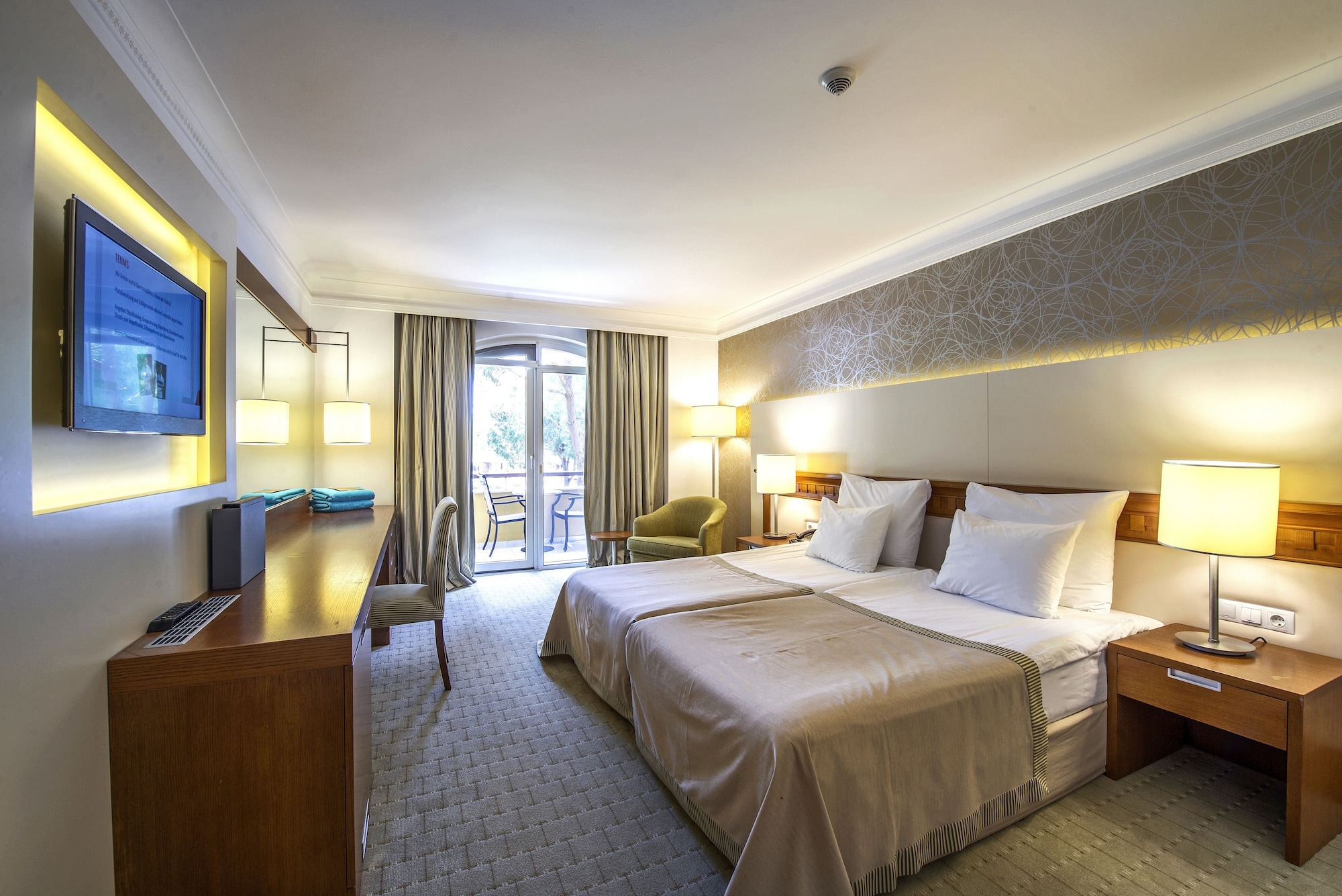 CONNECTING, SUPERIOR, FAMILY, DOUBLE BED, MAIN BUILDING