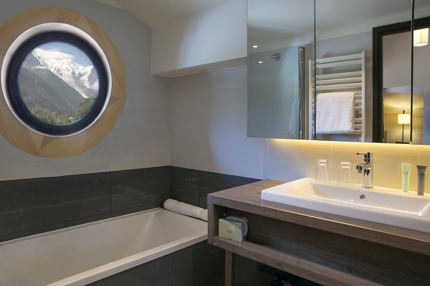 Excelsior Chamonix Hotel & Spa 64/66