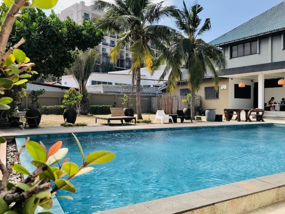 Apartment X5 Pattaya 63/65
