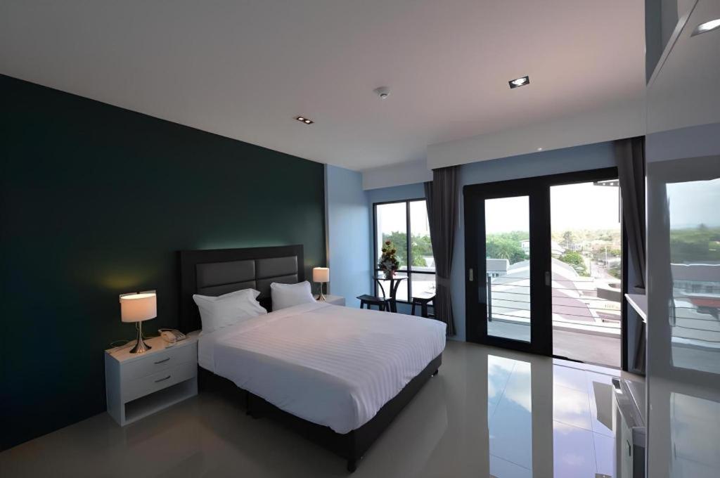 Sixty Six Place Hotel 17/42