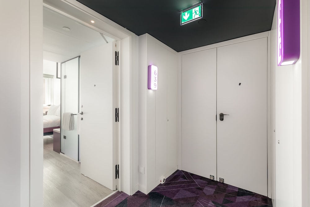 YOTEL Porto, Select by Hilton 3/48