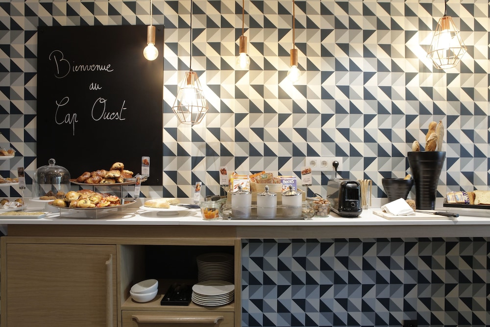 MERCURE LYON CHARBONNIERES 6/50