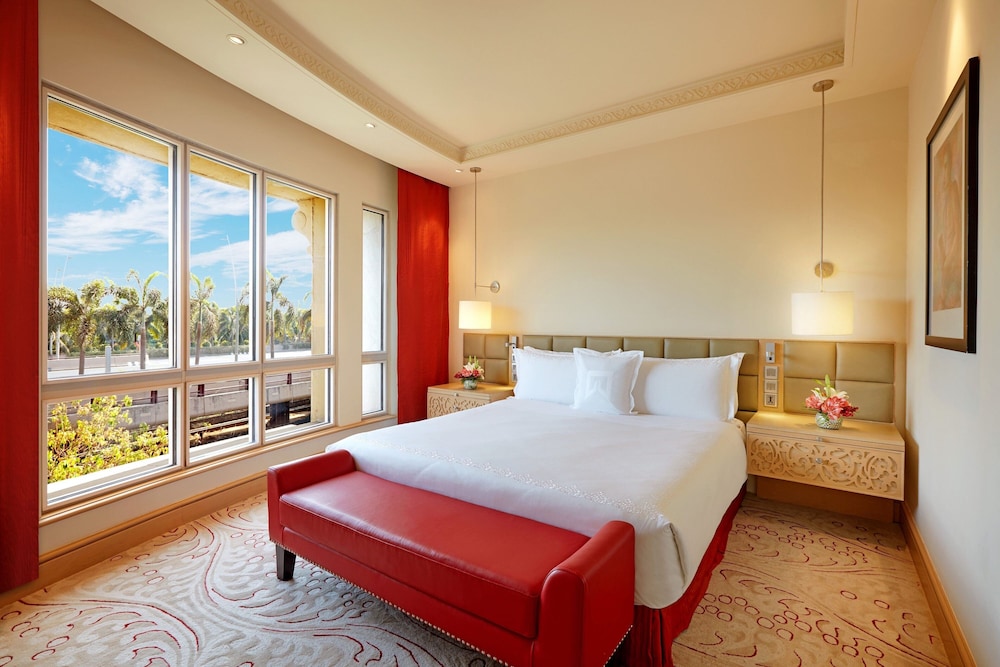 Room at ITC Maratha, a Luxury Collection Hotel, Mumbai, MUMBAI