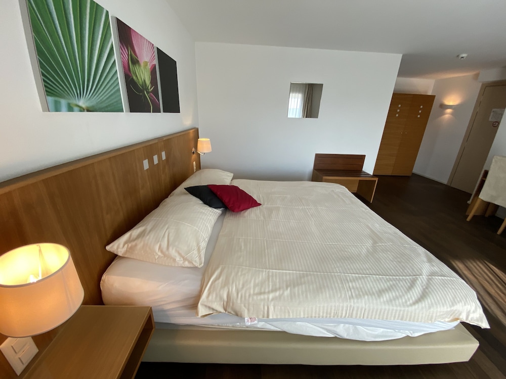 Businesshotel Lux 26/50