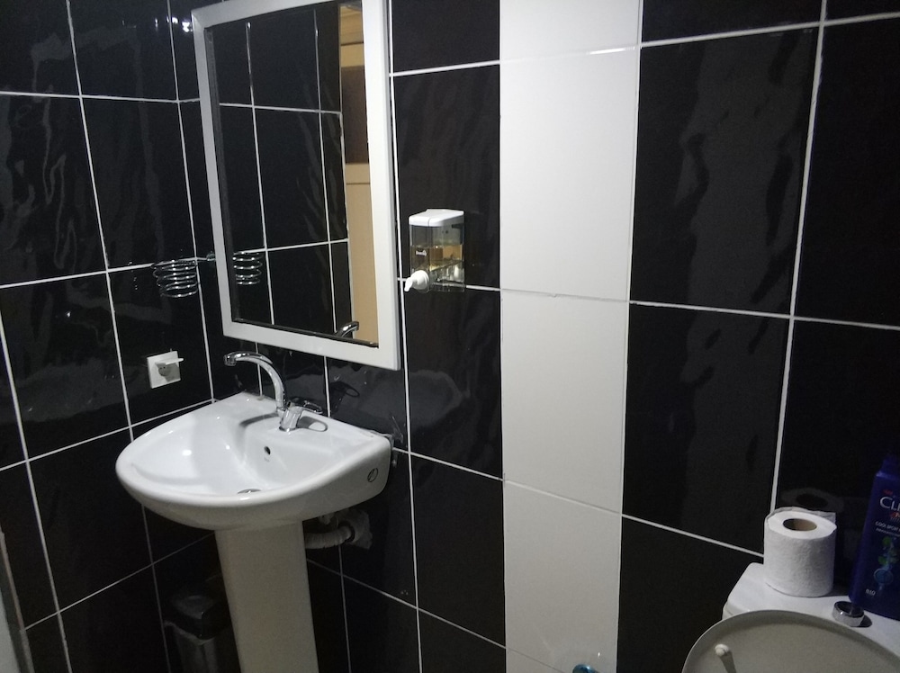 Nest Hotel 14/15