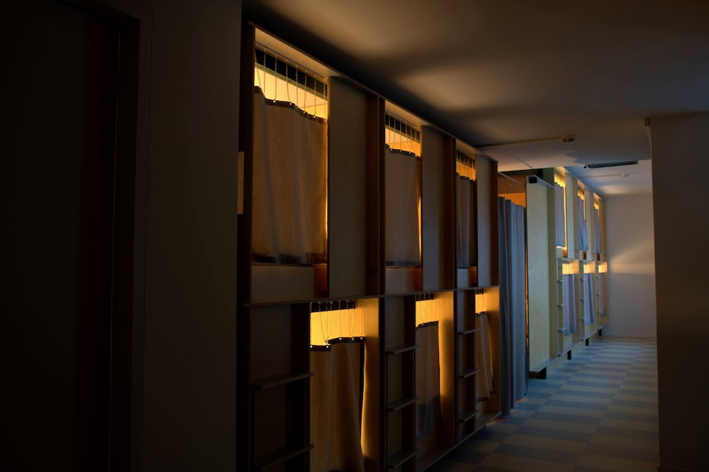 Green Marmot Capsule Hotel Zurich 18/29