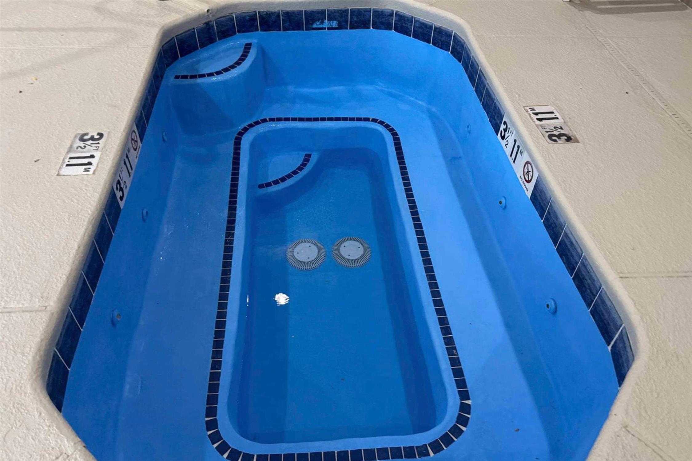 Comfort Suites Albuquerque/North Journal Center 10/25