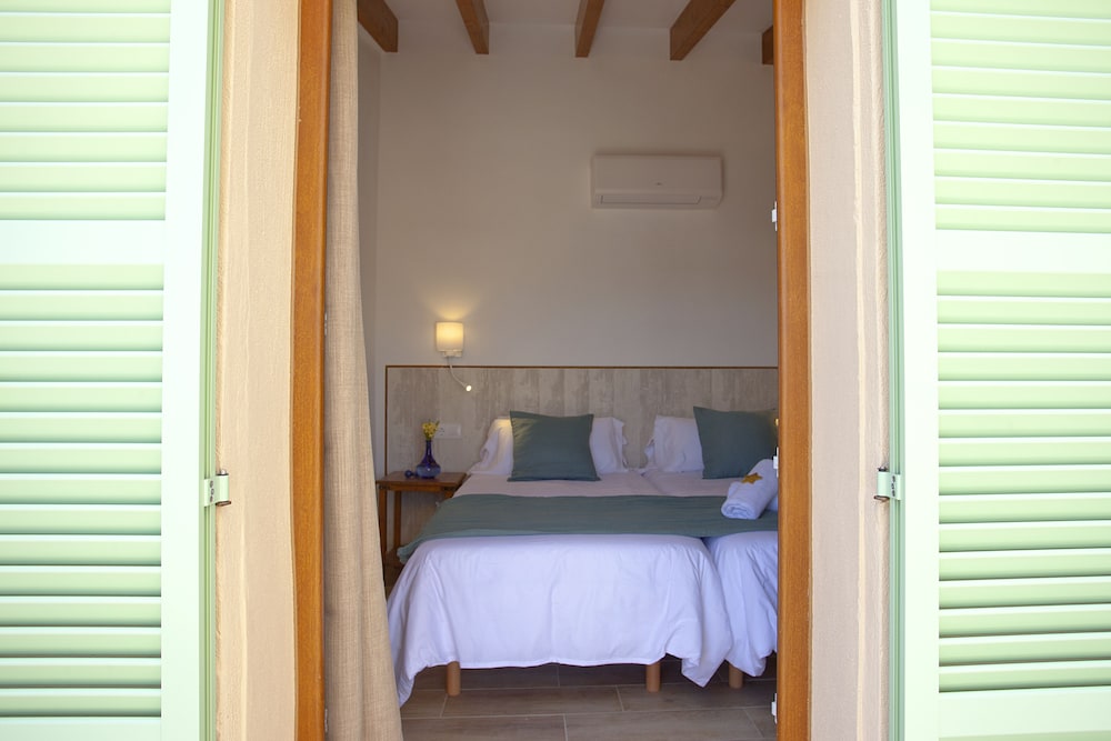 CASAL DE PETRA ROOMS & POOL 17/50