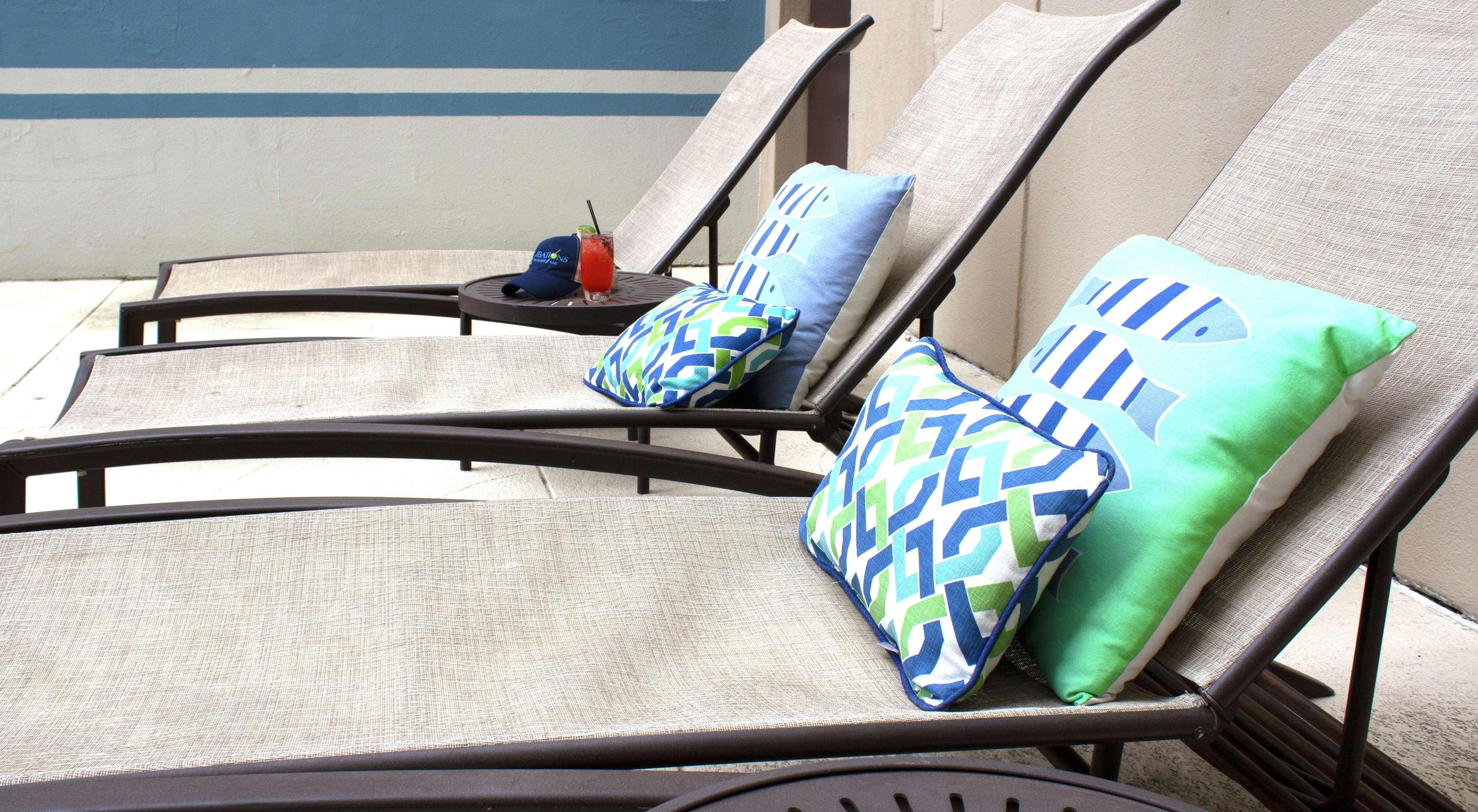 DOUBLETREE BY HILTON HOTEL CHARLOTTE 34/76