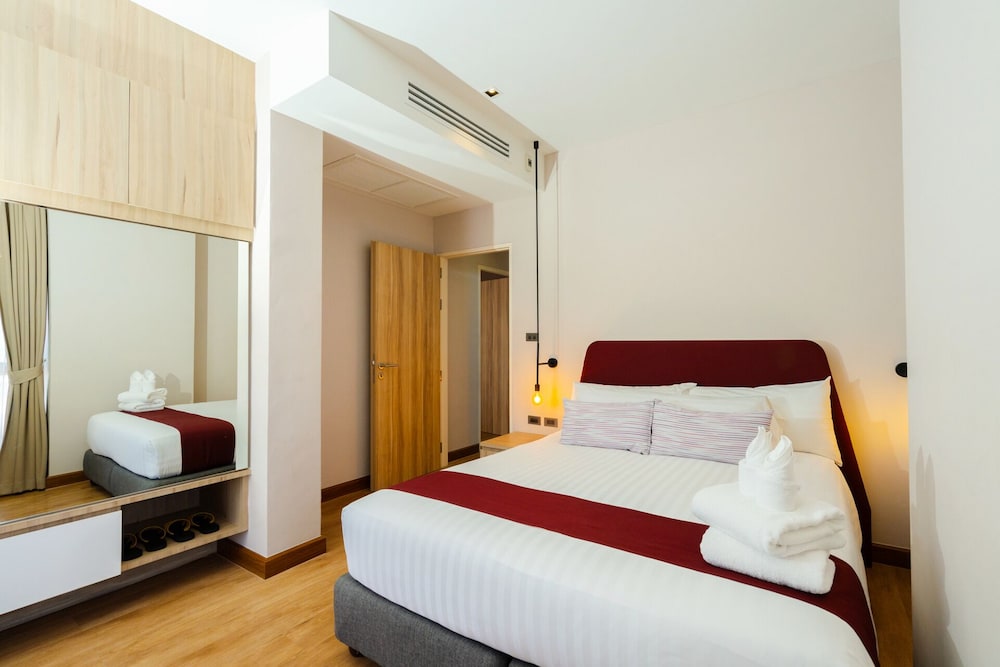 W3 Hotel 15/50