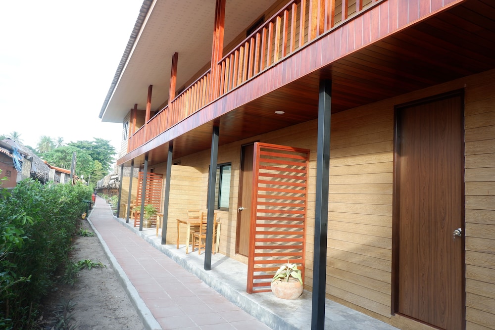 Charming Lipe Villa 3/50