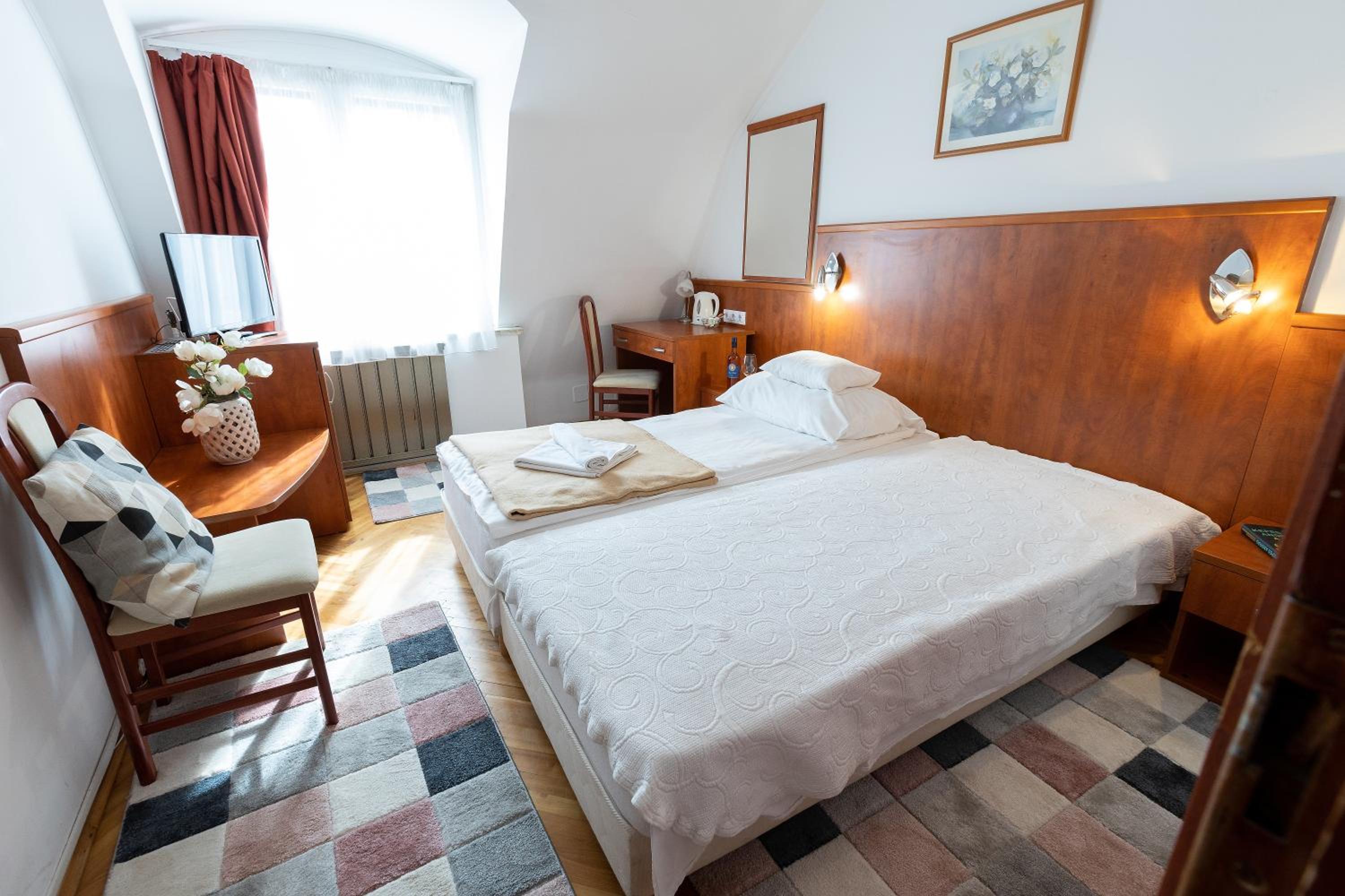 غرفة قياسية بسرير مزدوج، Helios Hotel Pension 7/10