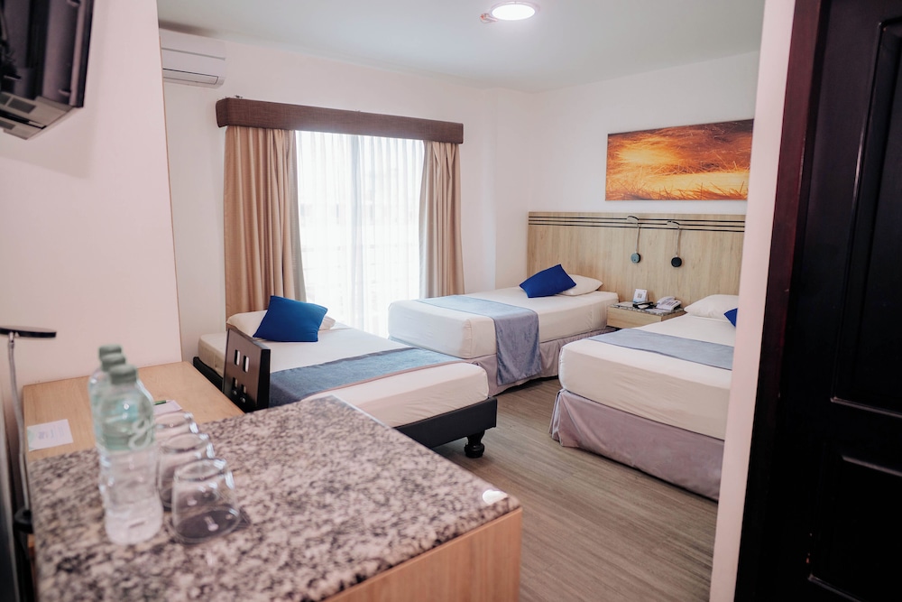 Hotel Mar Azul 20/72