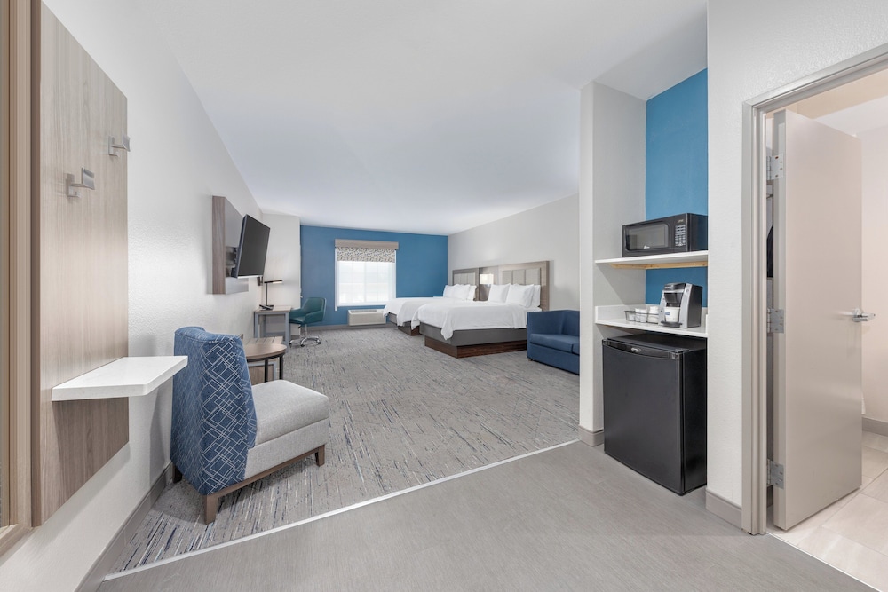 جناح بسريرين كوين مع أريكة، Holiday Inn Express And Suites Granbury 4/6