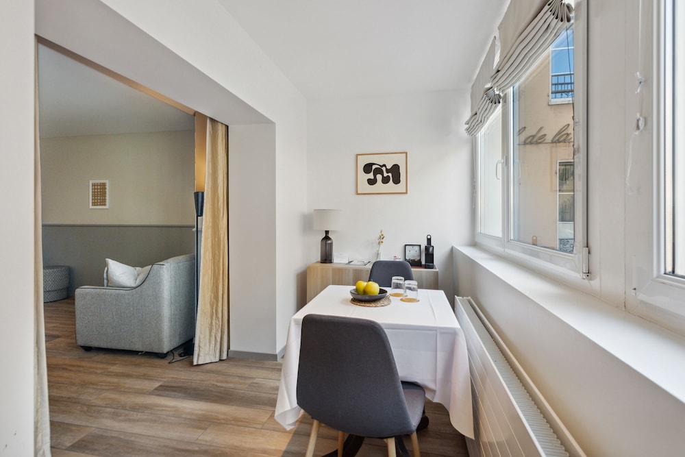 Hotel de La Nouvelle Couronne 54/54