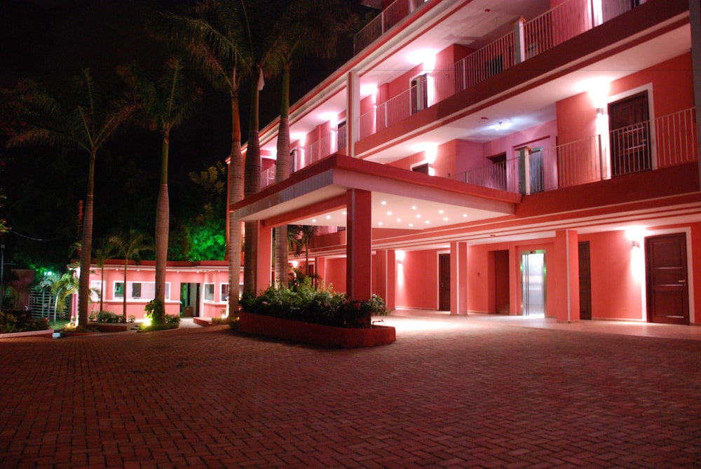RDG Hotel 3/60
