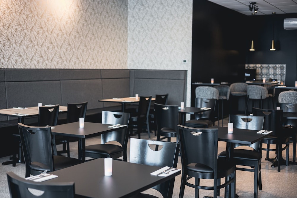 Travelodge By Wyndham Alma 40/50