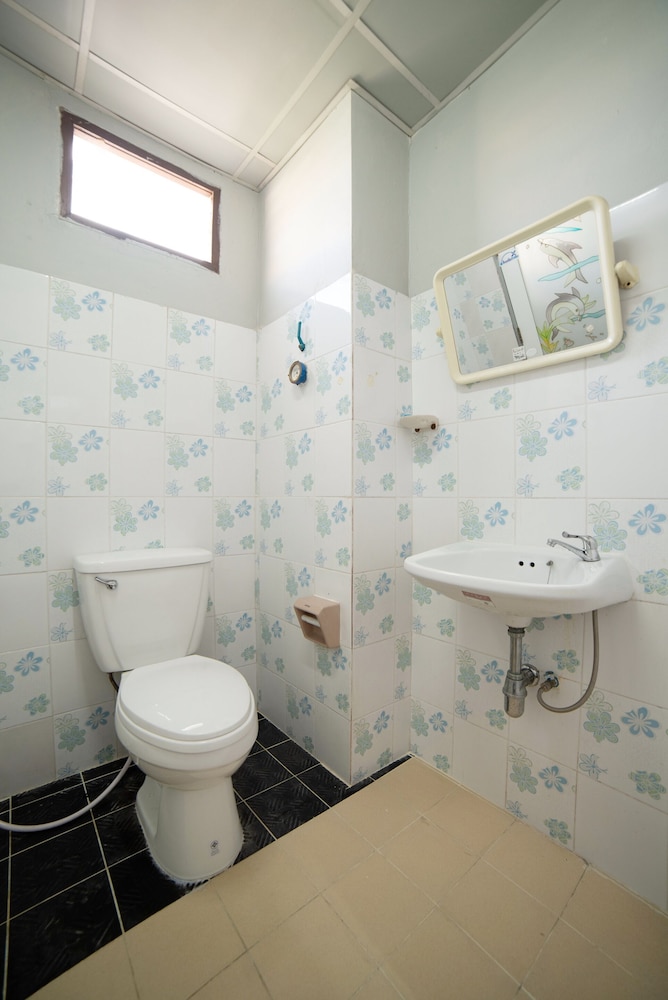 OYO 457 Panasan Villa 18/38