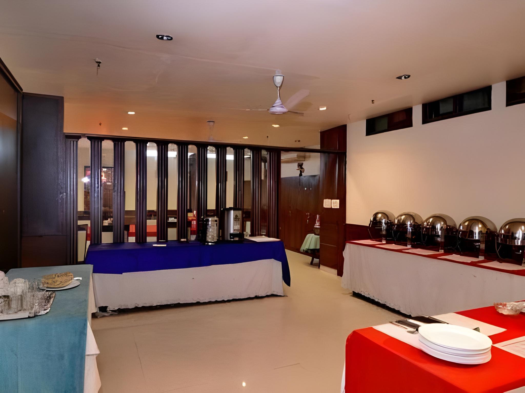 Meridian Plaza Hotel 15/34
