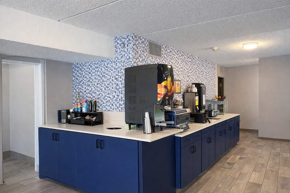 Americinn By Wyndham Baxter Brainerd 10/56