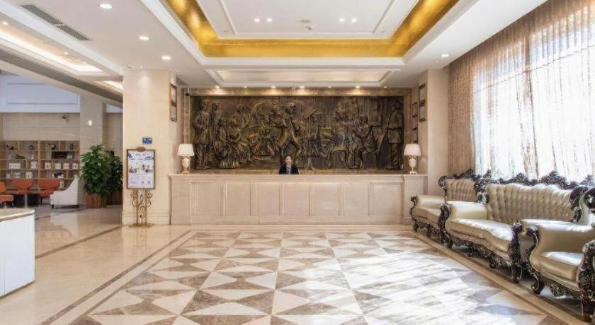 Vienna Hotel (Foshan Wenhua North Road) 10/56