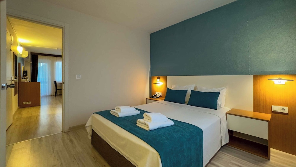 1 BEDROOM, LUXURY, SUITE, SEA VIEW