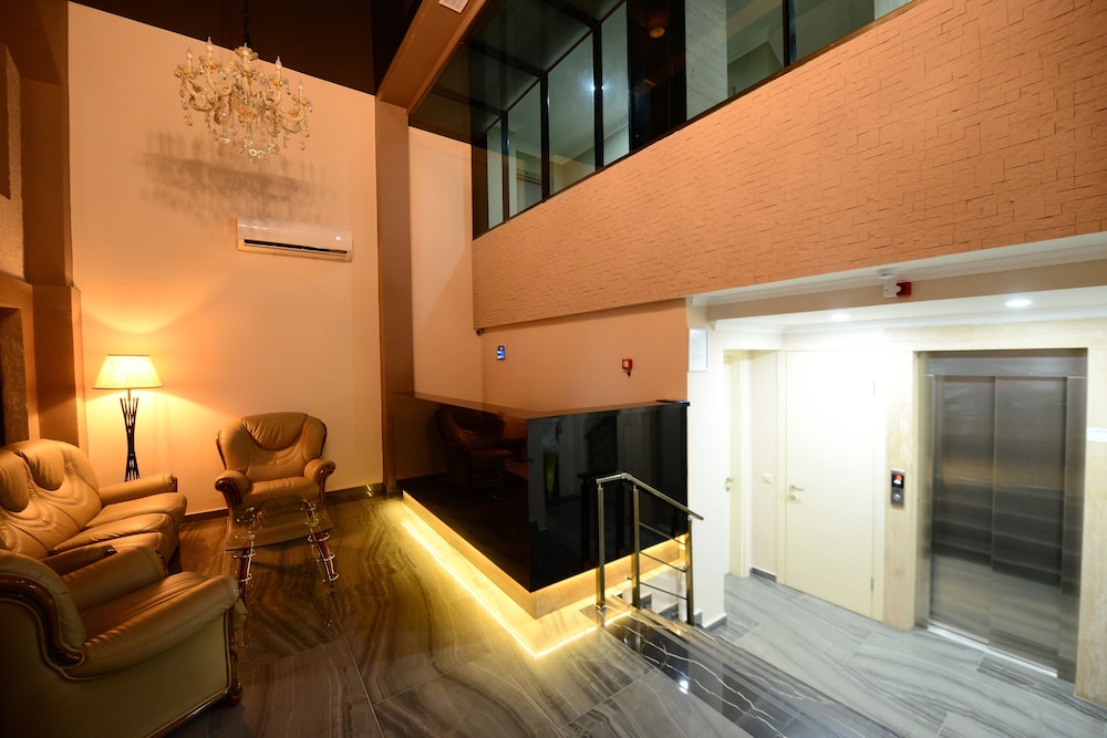 Hotel Aristocrat Batumi 27/34