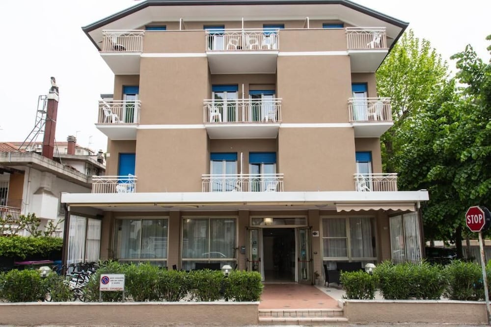 HOTEL CIMAROSA 2/52