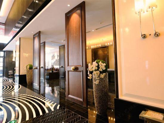Qinchuan Hotel 13/55