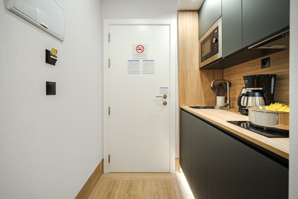 Feelathome Ventas Suites 48/50