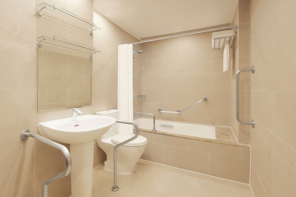 Four Points By Sheraton Shanghai Pudong 9/27