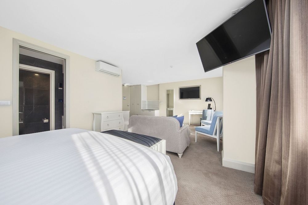 SUITE, SAUNA
