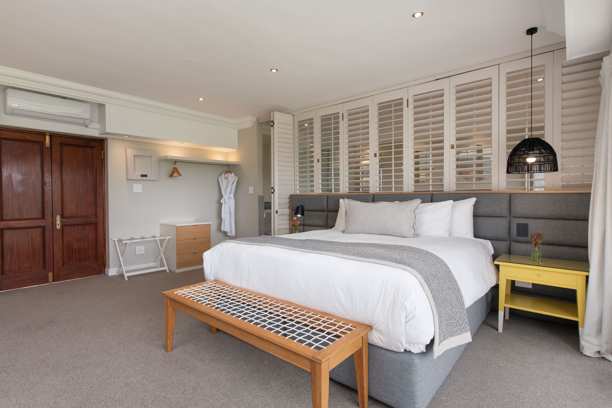 Deluxe, King Bed