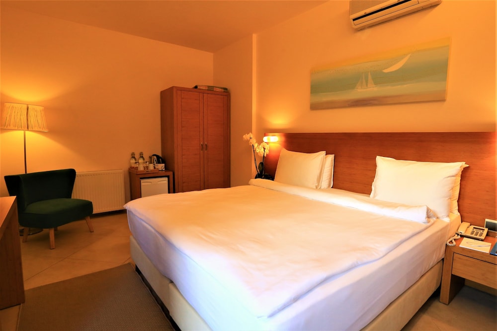The Lifeco Bodrum Well-Being Detox Center 12/50