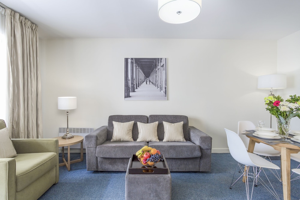 Royal Regency Paris Vincennes 20/50